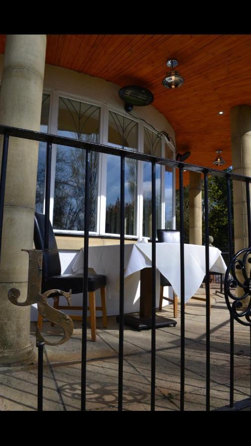 The Residence @ Jaipur Easingwold Exterior photo